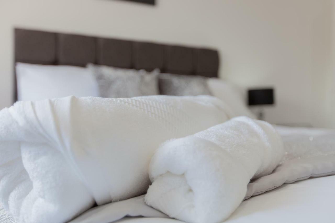 Leys Park Executive Apartments ดันเฟิร์มลิน ภายนอก รูปภาพ